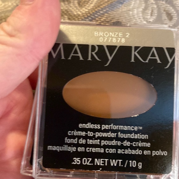 Mary Kay foundation - Picture 1 of 1